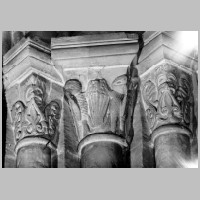 Chapiteaux du carré du transept, côté nord,   photo Molinard.jpg